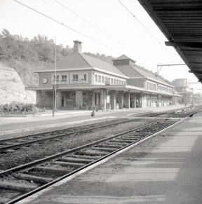 Jemelle - SNCB Z02998B (1).jpg